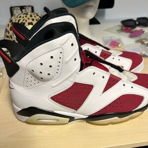 Gently Used Jordan Carmines 6 size 11 men